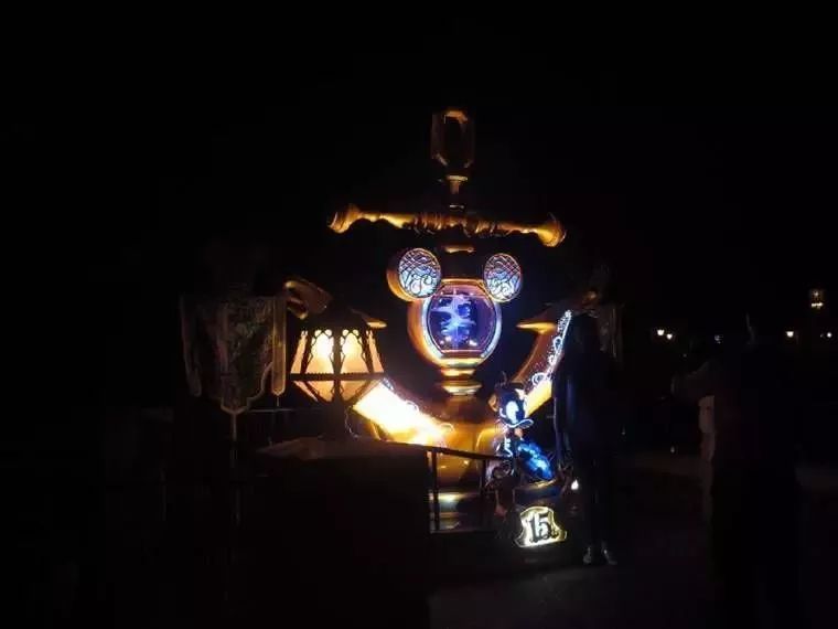 主題樂園燈光效果1 主題樂園燈光效果1